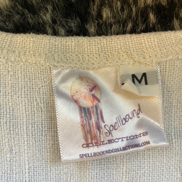 Distressed Linen Top - Picture 2 of 10